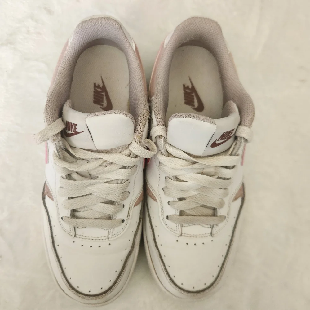 Authentic NIKE Gamma Force Women's Size 6 Shoes Sneakers White & Pink FZ3613 100